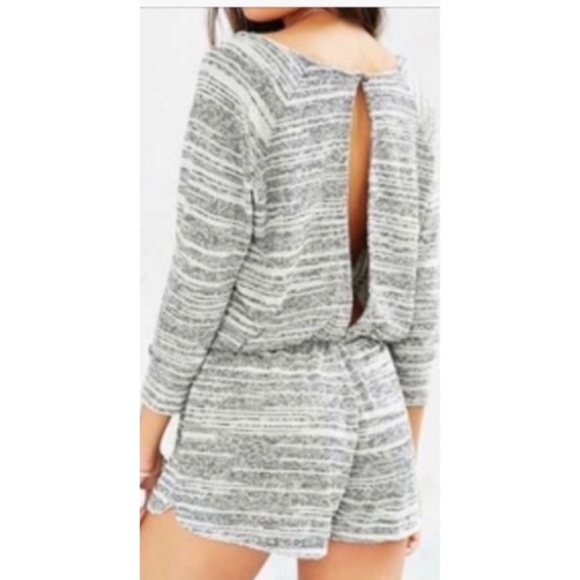 URBAN ROMPER✨ - Picture 3 of 8